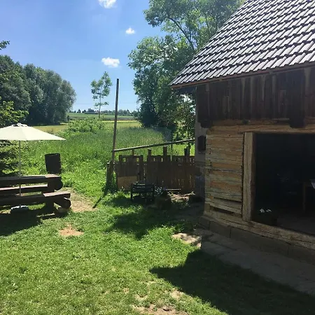 度假居 Roubenka U Vrabcu *